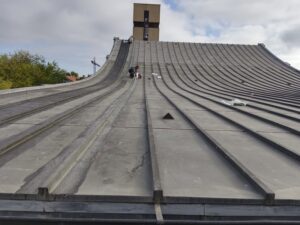 Obras de mantenimiento del complejo parroquial